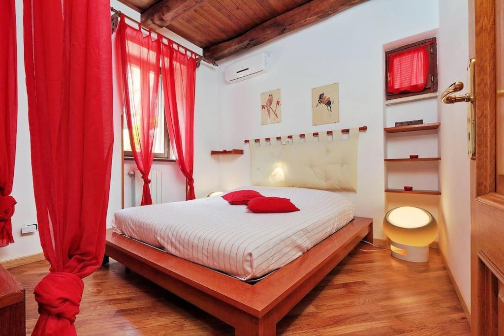 The Red Apartment Roma Dış mekan fotoğraf