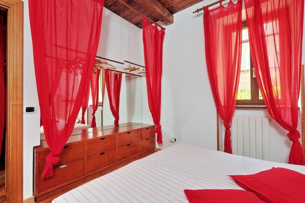 The Red Apartment Roma Dış mekan fotoğraf
